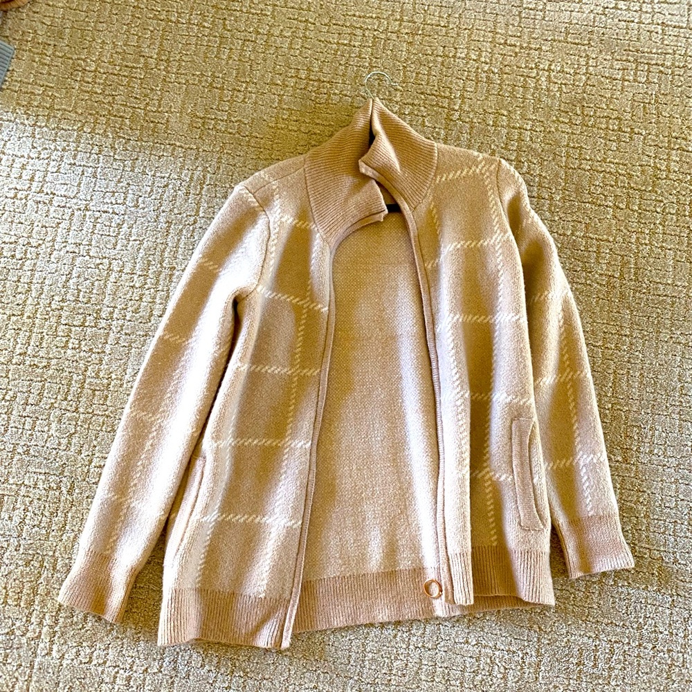 Size: M, Brand: Rachel Zoe —-> TJ Max